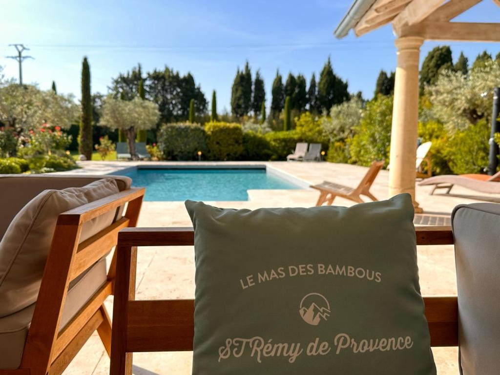 Hotel Mas des Bambous Saint-Rémy-de-Provence Exterior foto