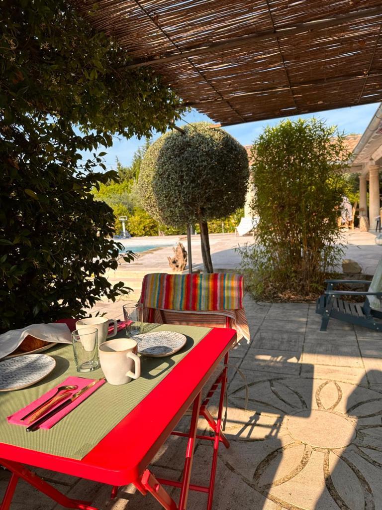 Hotel Mas des Bambous Saint-Rémy-de-Provence Exterior foto